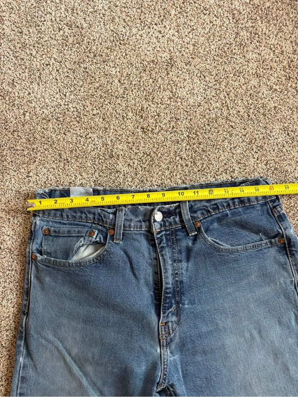 Levi’s 505 Regular Fit Jeans Medium Wash Blue Size 34x32